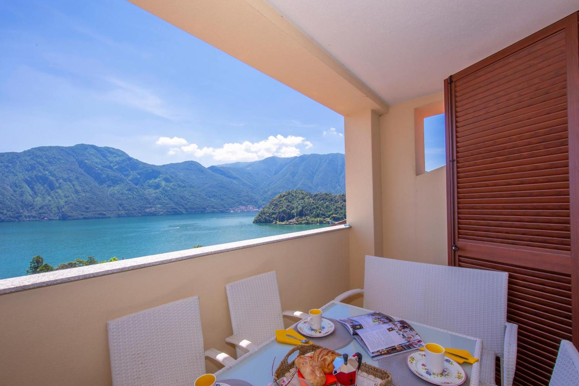 Como Lake Modern Apartament Ulivi Apartman Mezzegra Kültér fotó